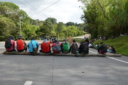 “Minga” busca declaratoria de emergencia para pueblos indígenas “Minga” busca declaratoria de emergencia para pueblos indígenas