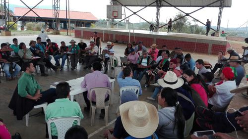 “Minga” busca declaratoria de emergencia para pueblos indígenas “Minga” busca declaratoria de emergencia para pueblos indígenas