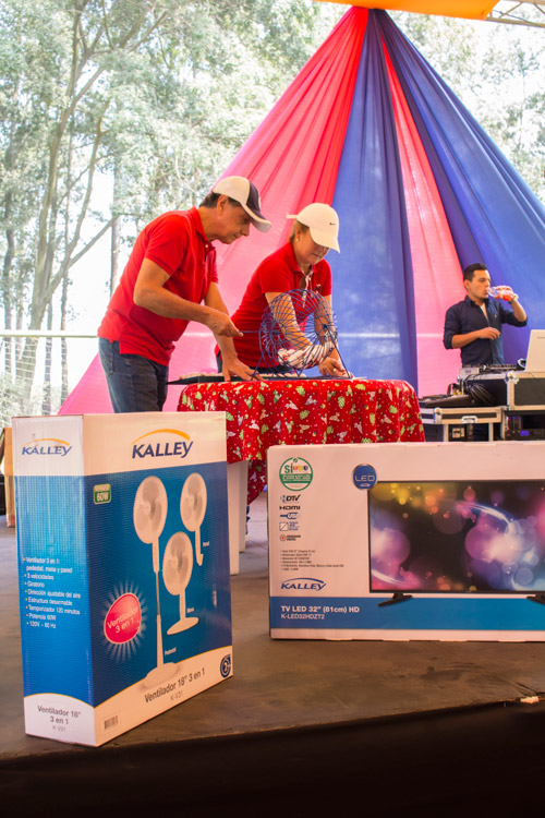 La Cabaña entregó más de 7 mil regalos a niños del norte del Cauca
