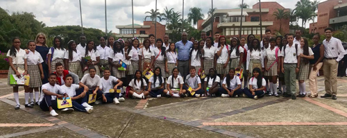  70 estudiantes del grado once de diversas instituciones educativas de Caloto a la Universidad Autónoma de Occidente 