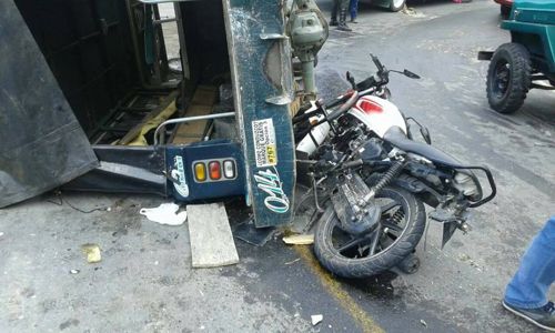 Accidentes de tránsito dejan un muerto y 26 heridos