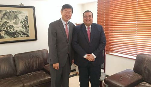 Gobernador continúa fortaleciendo Cooperación Internacional