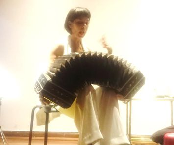 CARLA ALGERI TRAJO EL TANGO A CALI EN SU CUERPO