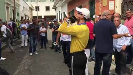 CONTINÚA HOSTIGAMIENTO A LA PRENSA CALEÑA