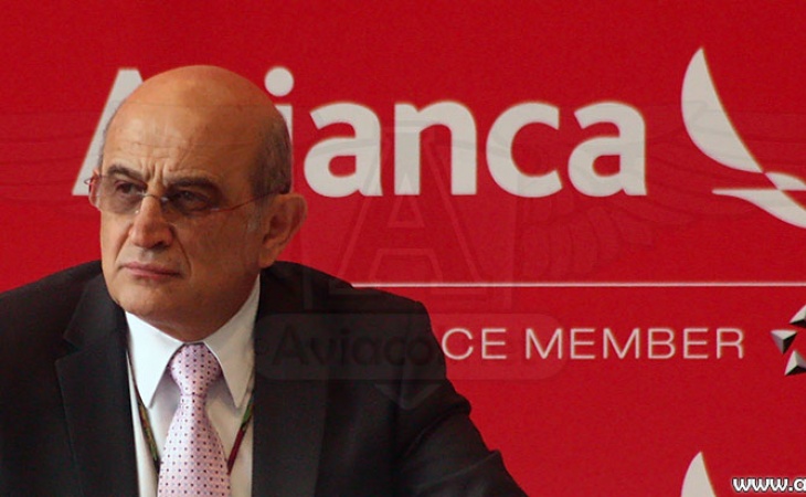AVIANCA SE COMUNICA CON SUS PASAJEROS EN INGLÉS