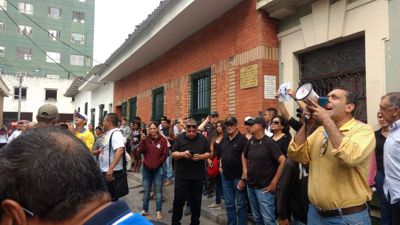 Incitadores de la violencia en Cali, al lado del uribismo