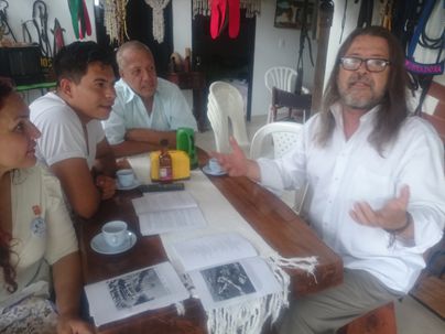 DESMADRE DE LAS PALABRAS EN POESÍA