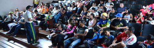 Escuela de Padres a Bicicrosistas en Timbío