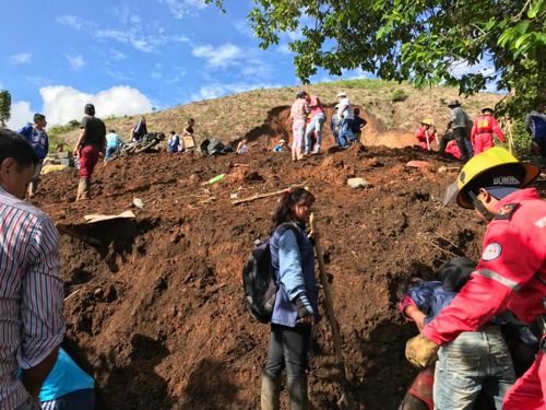 Una mujer murió por deslizamiento de tierra en Corinto