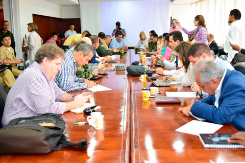 Fuerzas militares controlarán frontera entre Valle y Cauca para neutralizar narcotráfico Fuerzas militares controlarán frontera entre Valle y Cauca para neutralizar narcotráfico