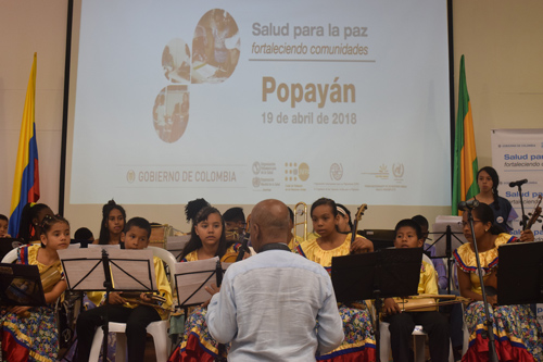 Salud para la paz, fortaleciendo comunidades Salud para la paz, fortaleciendo comunidades