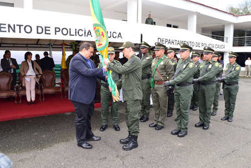 Más policías e inversión en seguridad para el Cauca Más policías e inversión en seguridad para el Cauca