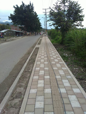 Avanza construcción de andén peatonal hacia el cementerio y barrio nuevo horizonte. Avanza construcción de andén peatonal hacia el cementerio y barrio nuevo horizonte.