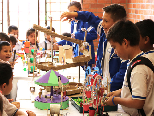 Encuentro de colegios Comfacauca alrededor de la ciencia Encuentro de colegios Comfacauca alrededor de la ciencia