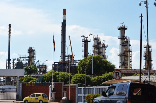 Procuraduría investiga a presidente de Ecopetrol, por emergencia ambiental