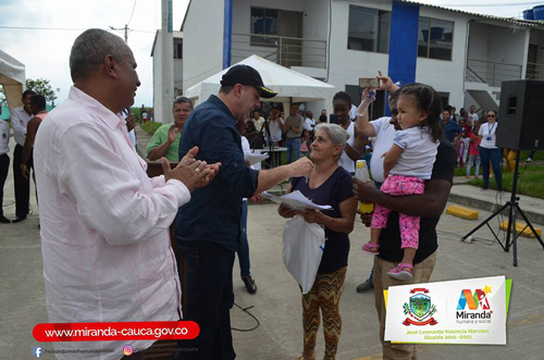 Entregan 207 viviendas gratuitas en Miranda