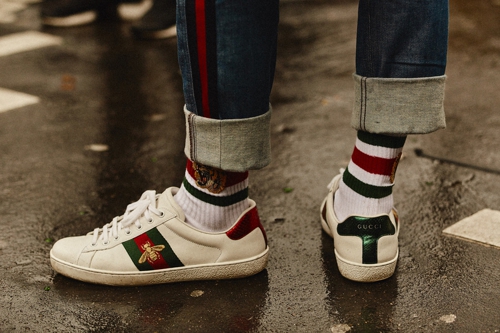 Los clichés y los Converse en la política