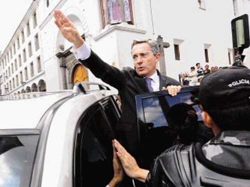 No es tiempo de Uribe