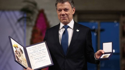 Y SANTOS, ¿QUÉ?