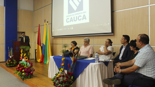 27 años de servicio en la entidad 27 años de servicio en la entidad