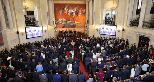 LA CAÍDA DE LOS GRANDES