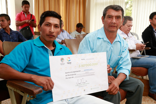 Gobernación del Cauca entregó apoyo económico para alianzas productivas