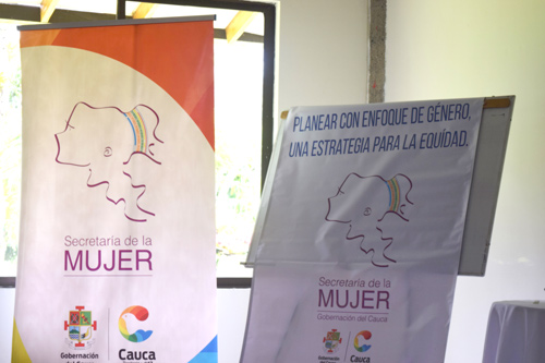 Invitación a las mujeres caucanas para que se informen y participen. Invitación a las mujeres caucanas para que se informen y participen.