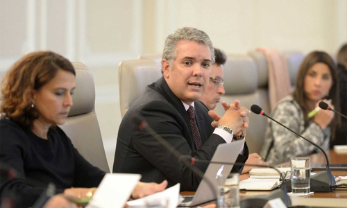 Del acontecer político