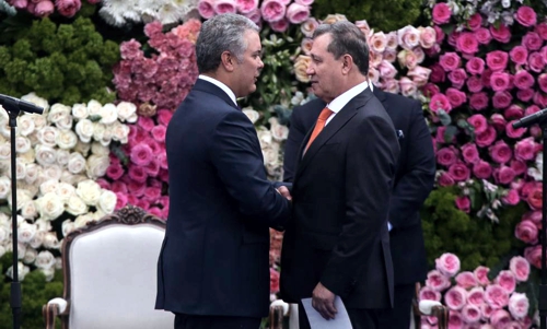 Macías y los maestros de la masonería