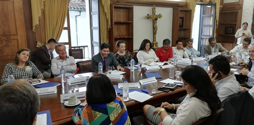 Licorera se enlaza con el sector productivo del Cauca