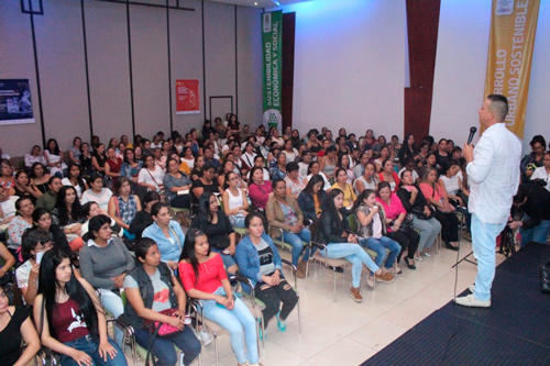 320 mujeres hacen parte del Centro de Confecciones de Popayán