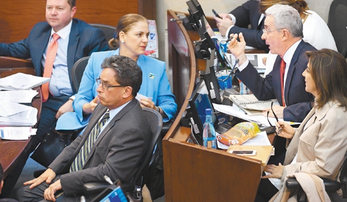 De la crisis de la ética y la moral pública