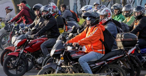LAS MOTOS DE LOS POBRES PAGARÁN PEAJE
