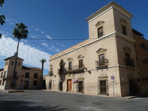 Bolívar y San Martín quisieron traer un príncipe europeo a gobernar la América