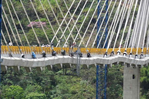 OTRO PUENTE