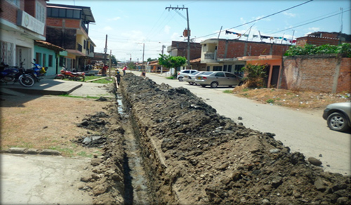 Instalación de tuberías por todo el municipio Instalación de tuberías por todo el municipio
