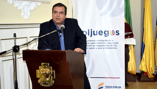 Gobernador Campo, finalista en "Gobernante Superación de la Pobreza"