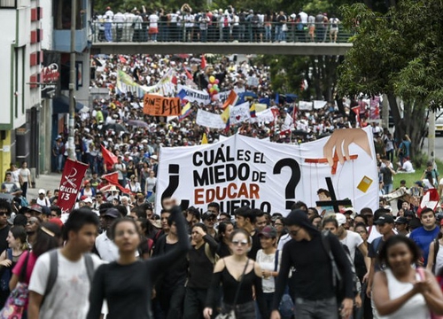 Un ojo de la cara