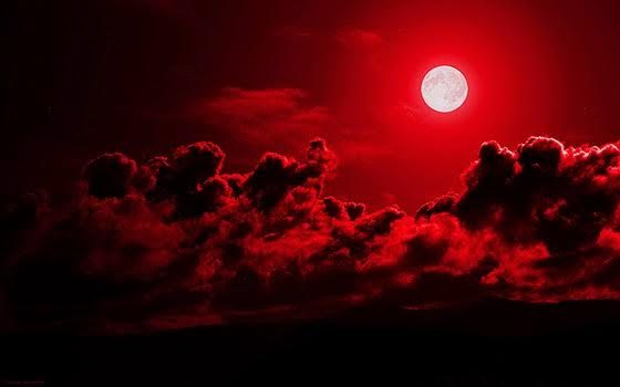 Varios colores: Blue Monday y Red Moon