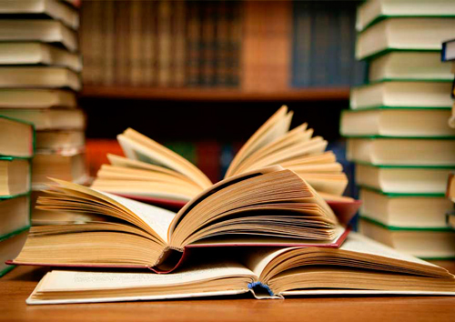 Dos libros para dos contextos