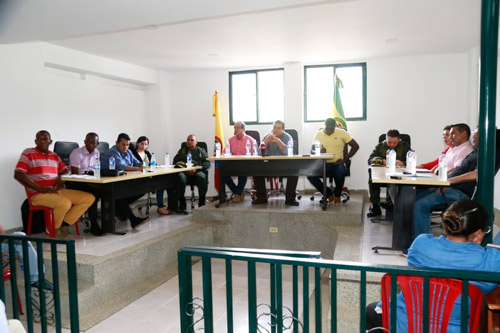 Gobernador del Cauca continúa diálogo con comunidades del Departamento