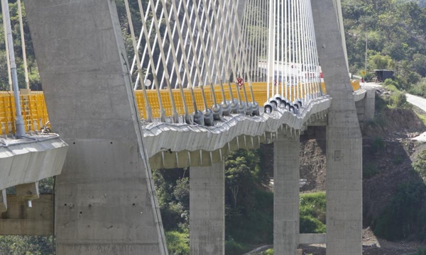 Si el puente está quebrado que no lo reciban