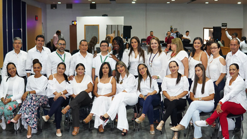 El personal administrativo y de servicios que presta el Hospital Francisco de Paula Santander en compromiso con los principios de transparencia y participación ciudadana