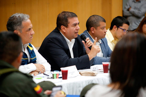 Se habilita corredor humanitario para ingreso de insumos y combustible