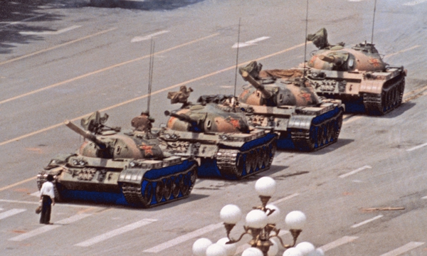 Tiananmen y el tanque de Mujica Tiananmen y el tanque de Mujica