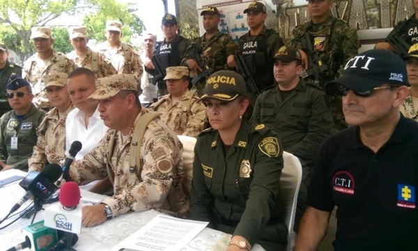 LOS UNIFORMADOS LOS UNIFORMADOS