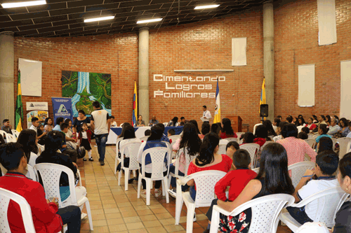 Padres de familia, construyendo sociedad