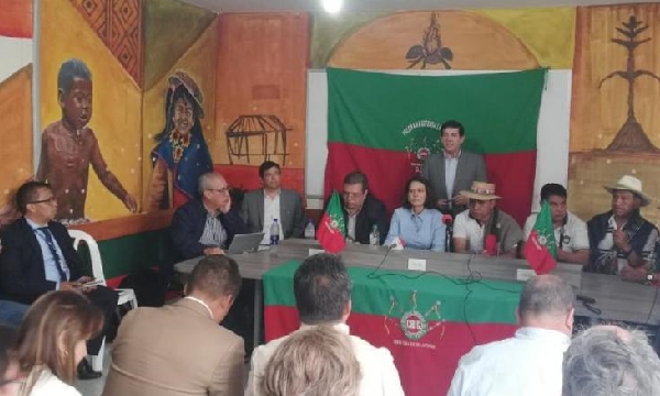 Proclama es víctima de amenazas y extorsión