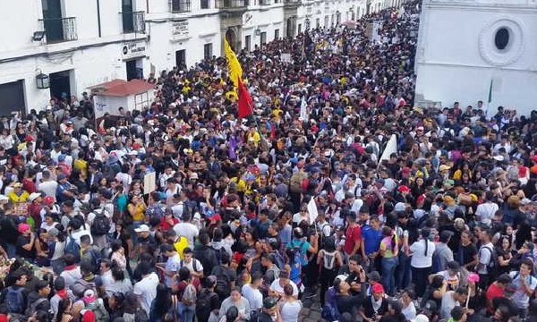 LOS SORDOS YA NO HABLAN LOS SORDOS YA NO HABLAN