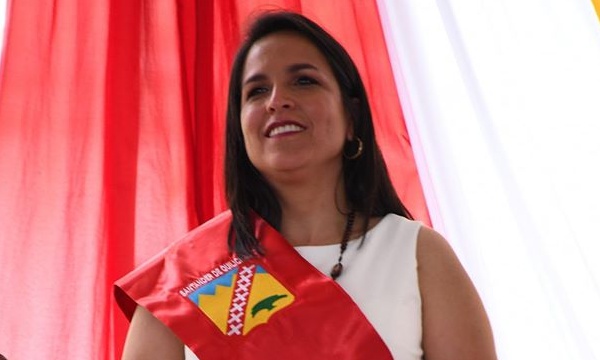 Bienvenida, señora alcaldesa Bienvenida, señora alcaldesa